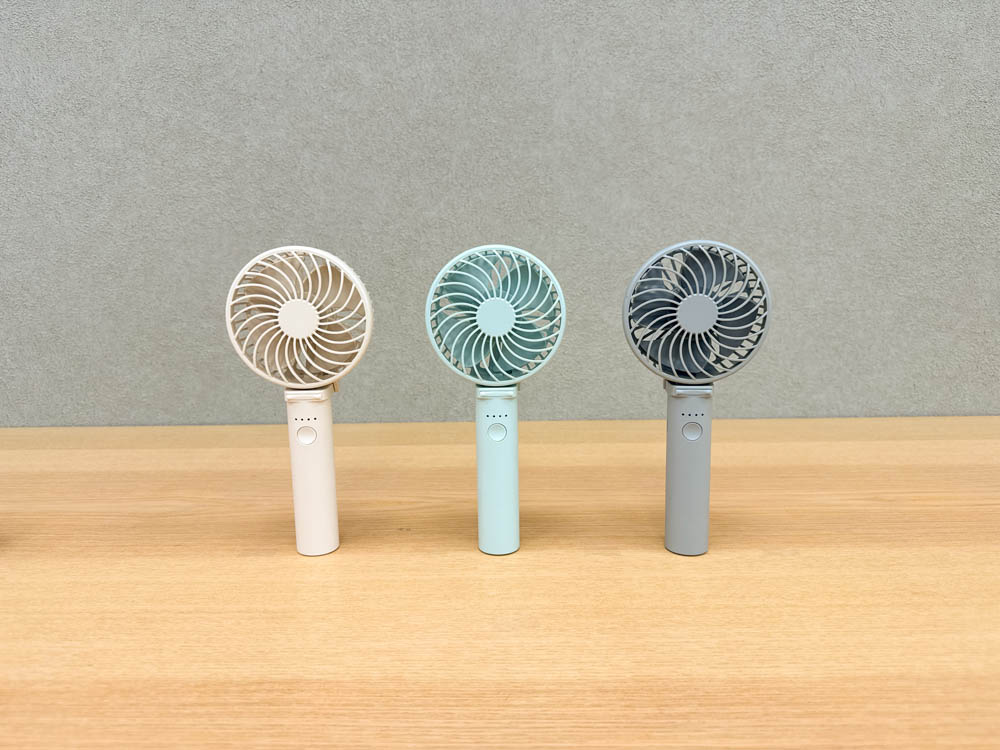 色展開