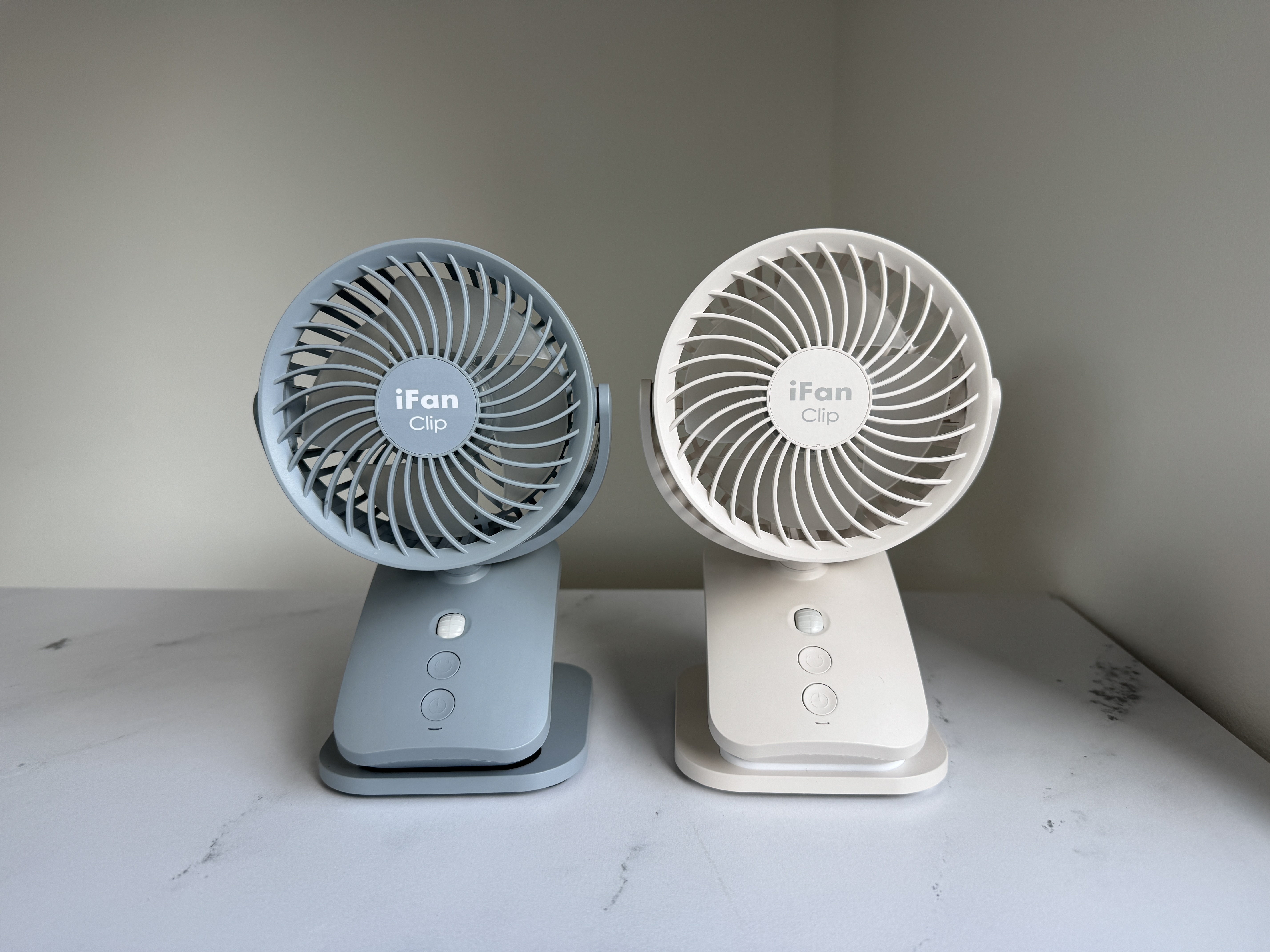 充電式のスイングファン