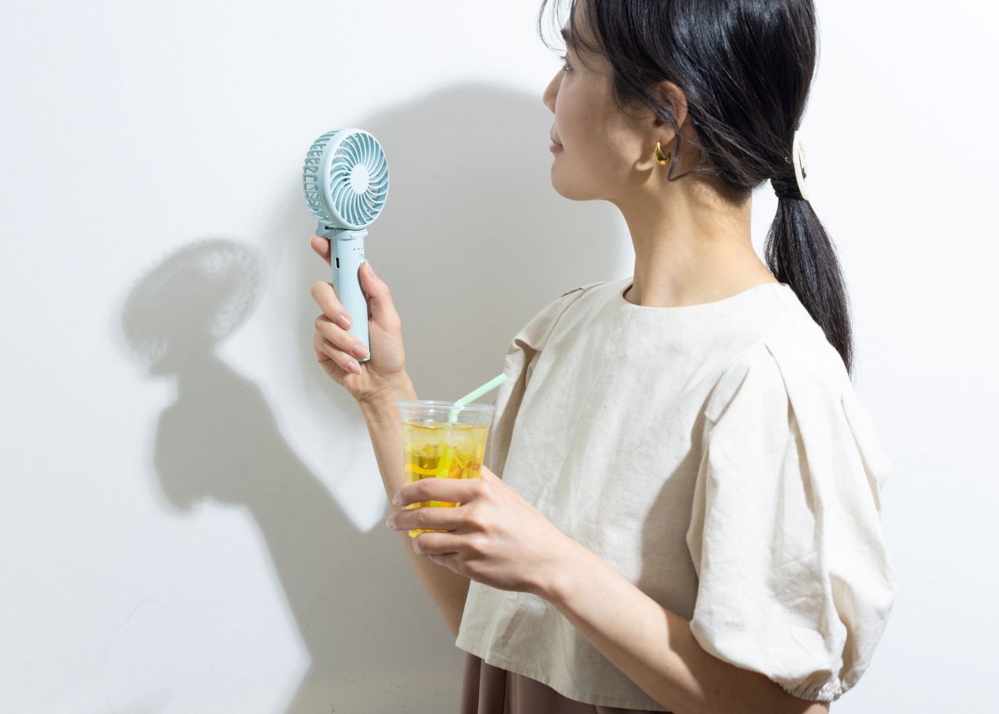 COOLING ITEM