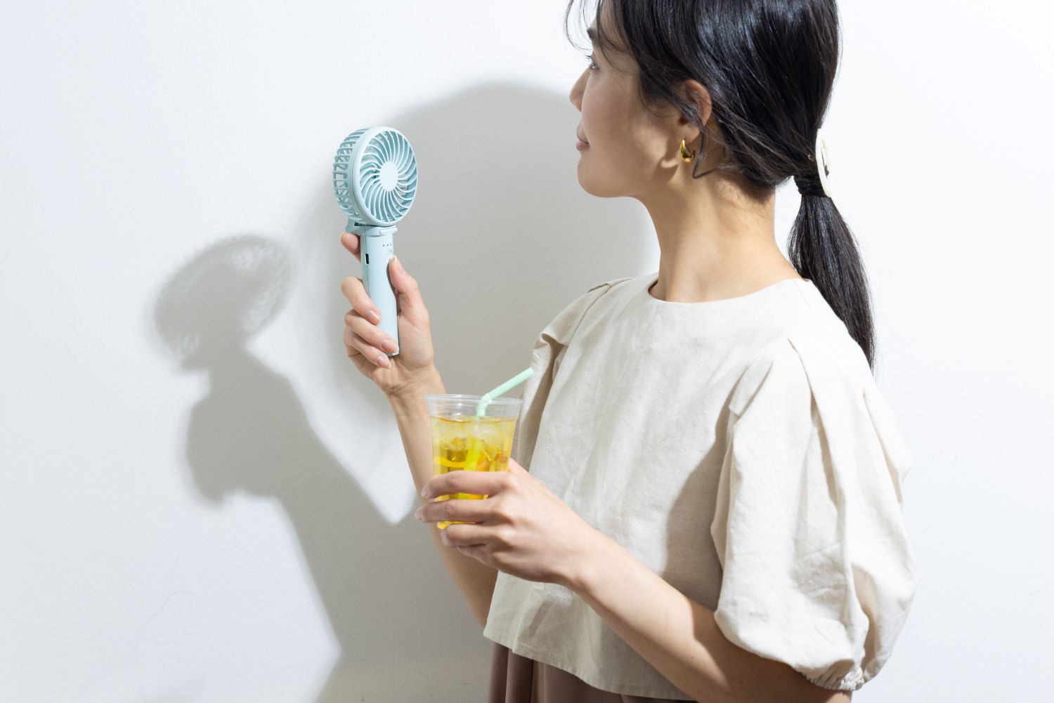 COOLING ITEM