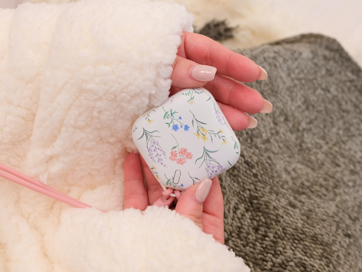 すぐに温まり、いつでも使える充電式カイロ