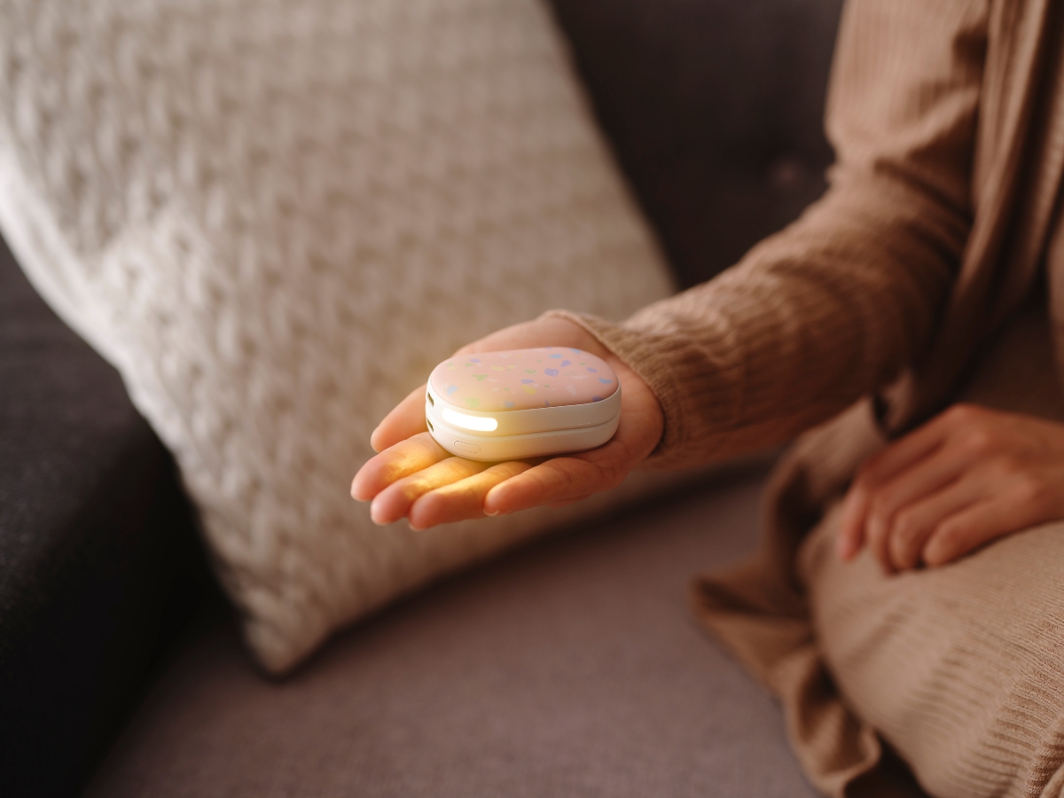 便利なモバイルバッテリー機能付き